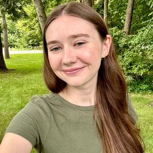 Meet your Posher, Lauren